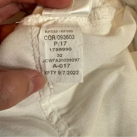 NWT J. Crew White Slim Boyfriend Jeans - Women's 32 - Picture 10 of 10